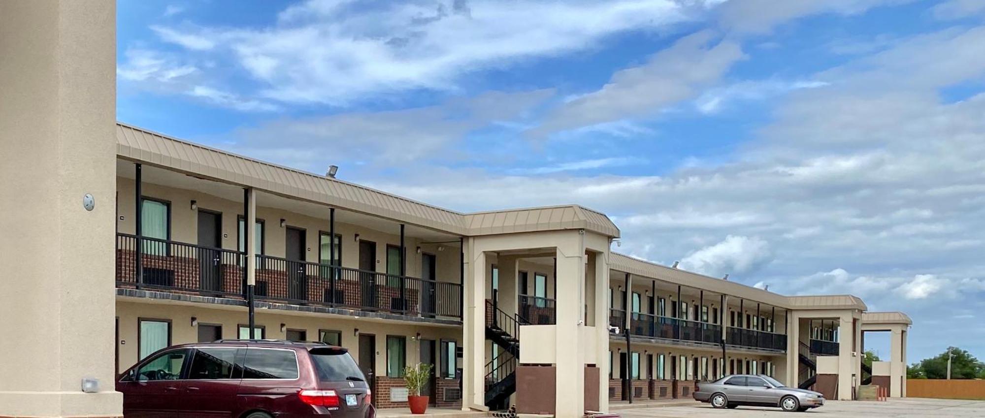 Hotel 81 El Reno Eksteriør billede
